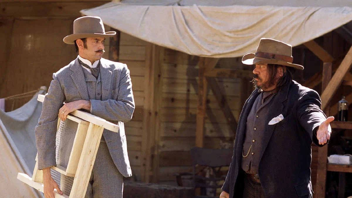 Deadwood, Deadwood, still 3 of 3